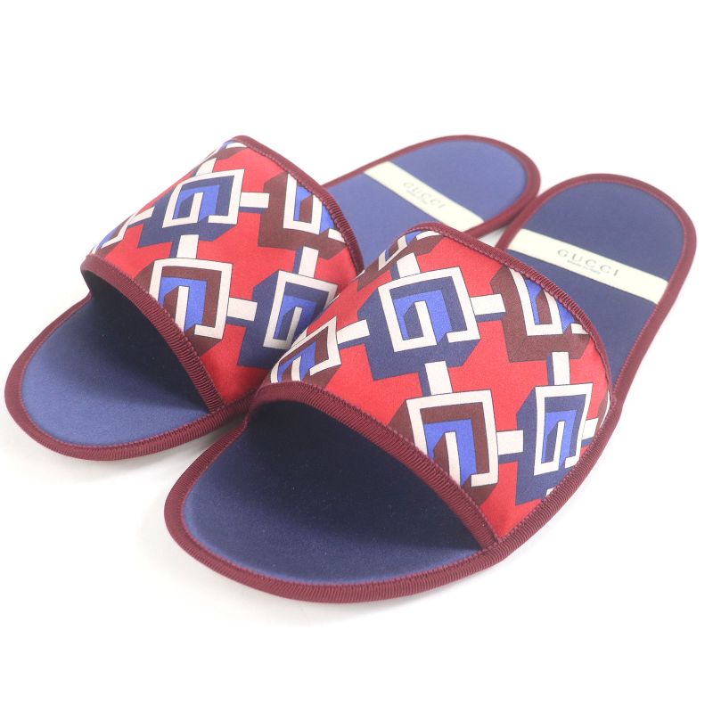 Gucci 100% Silk Geometric G Eye Mask Neck Pillow Slippers Travel Set Red