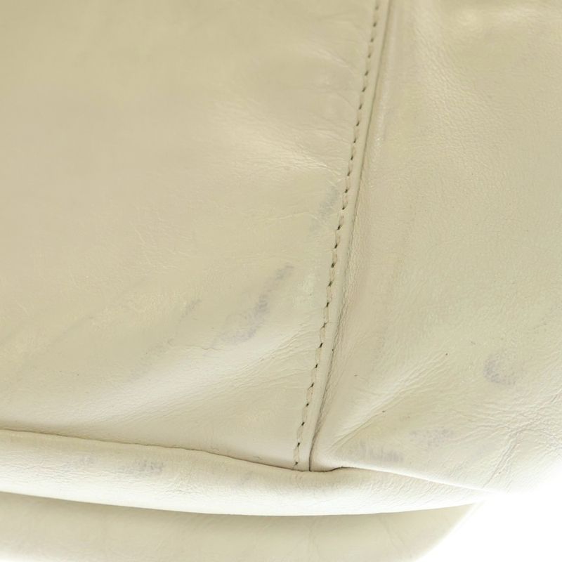 Chanel Big CC Logo Chain One Shoulder Bag White Lambskin Silver Hardwa