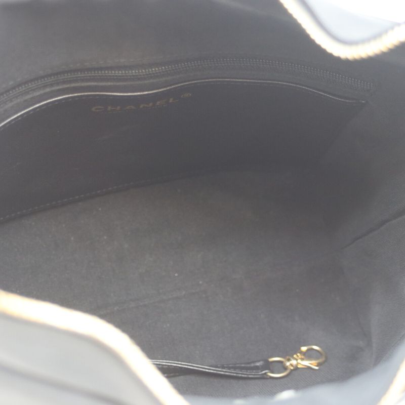 Chanel Black Lumskin Quilted Hobow One