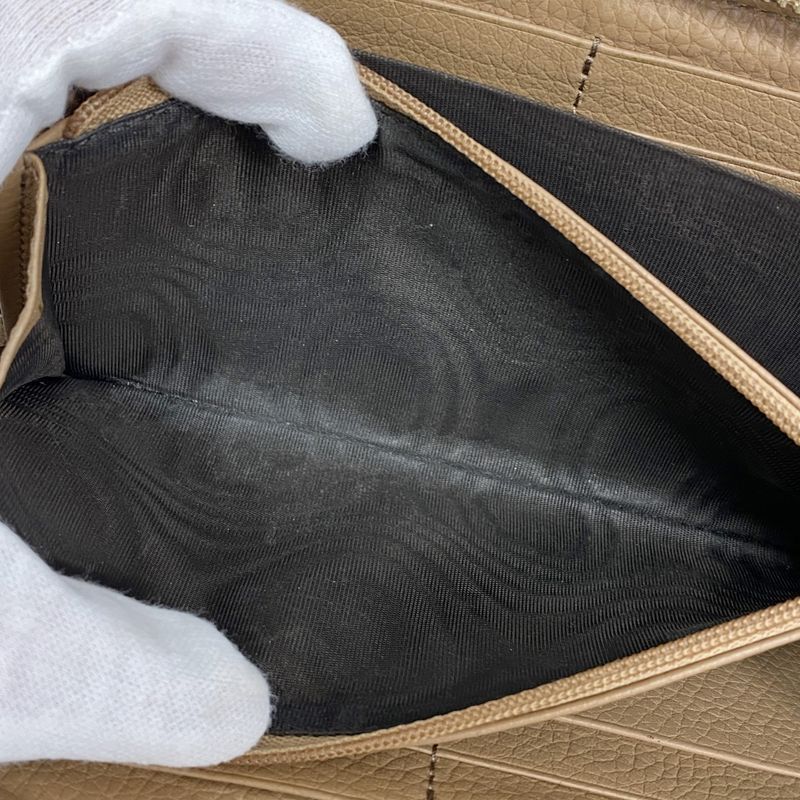 Gucci Long Wallet Soho Leather Beige