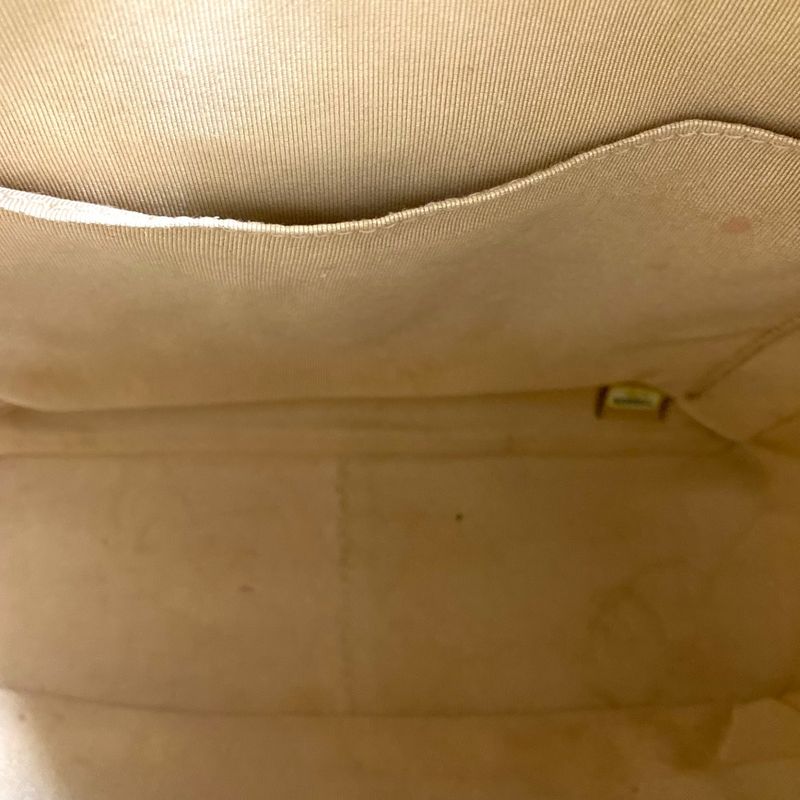 Chanel CC Logo Quilted Caviar Leather Chain Shoulder Bag White