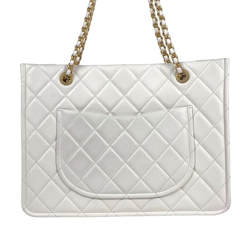 Chanel CC Logo Chain Tote Shoulder Bag Quilted Leather White