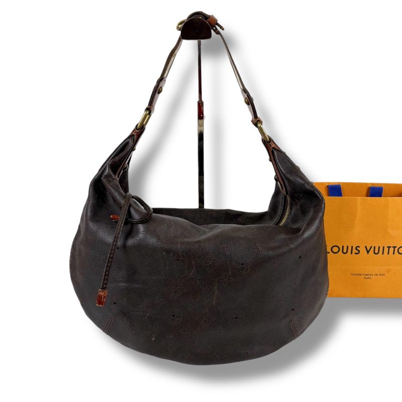 Louis Vuitton Mahina Onata GM One Shoulder Bag Hobo Punching Leather