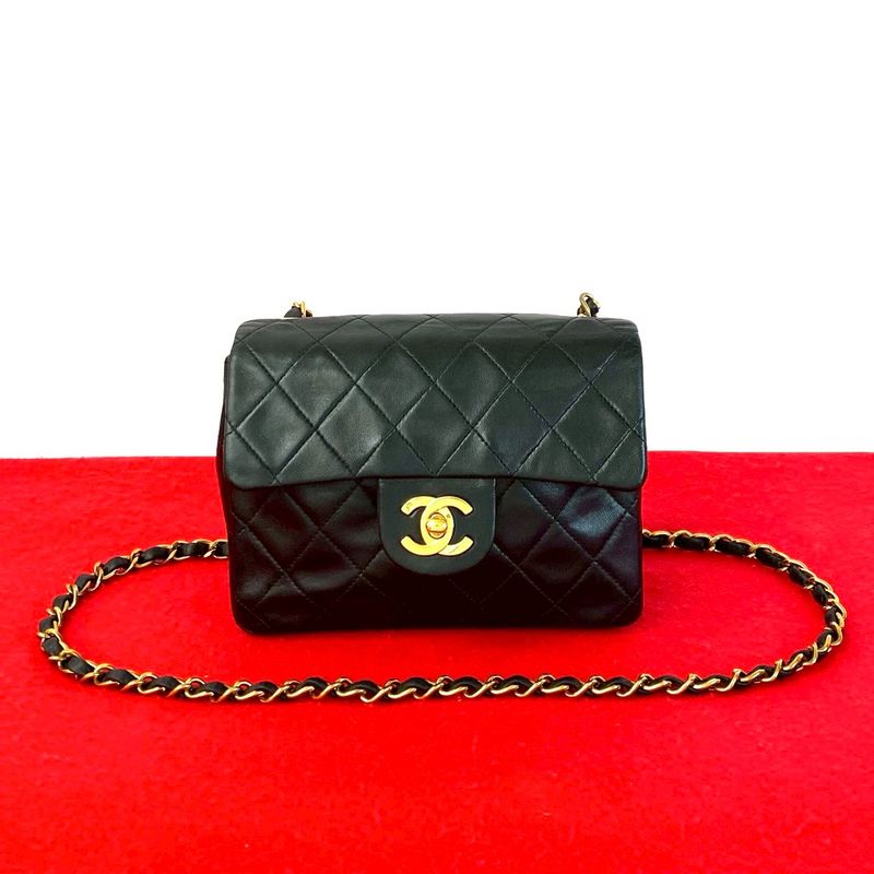 Chanel Vintage Quilted CC Logo Lambskin Chain Mini Shoulder Bag