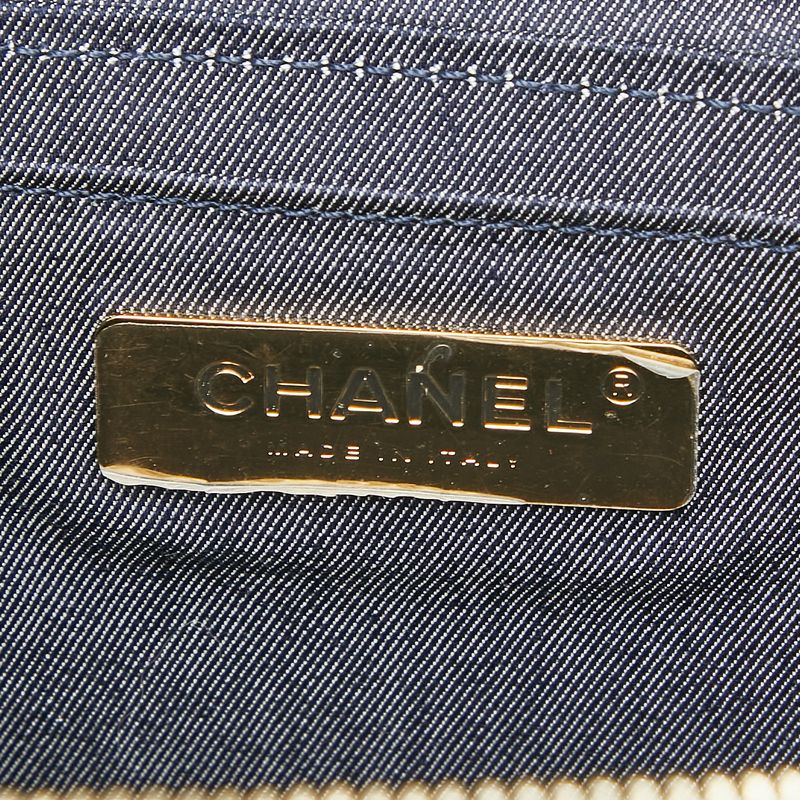 Chanel CC Logo Vanity Chain Shoulder Bag White Gold Leather