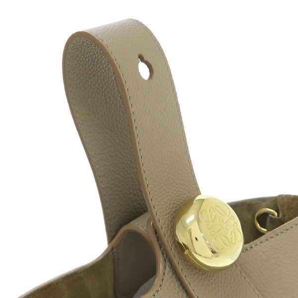 Loewe Pebble Bucket Bag Mini