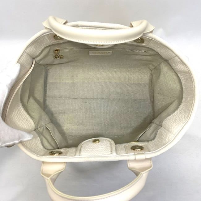 Chanel 2-Way Tote Bag Deauville MM White