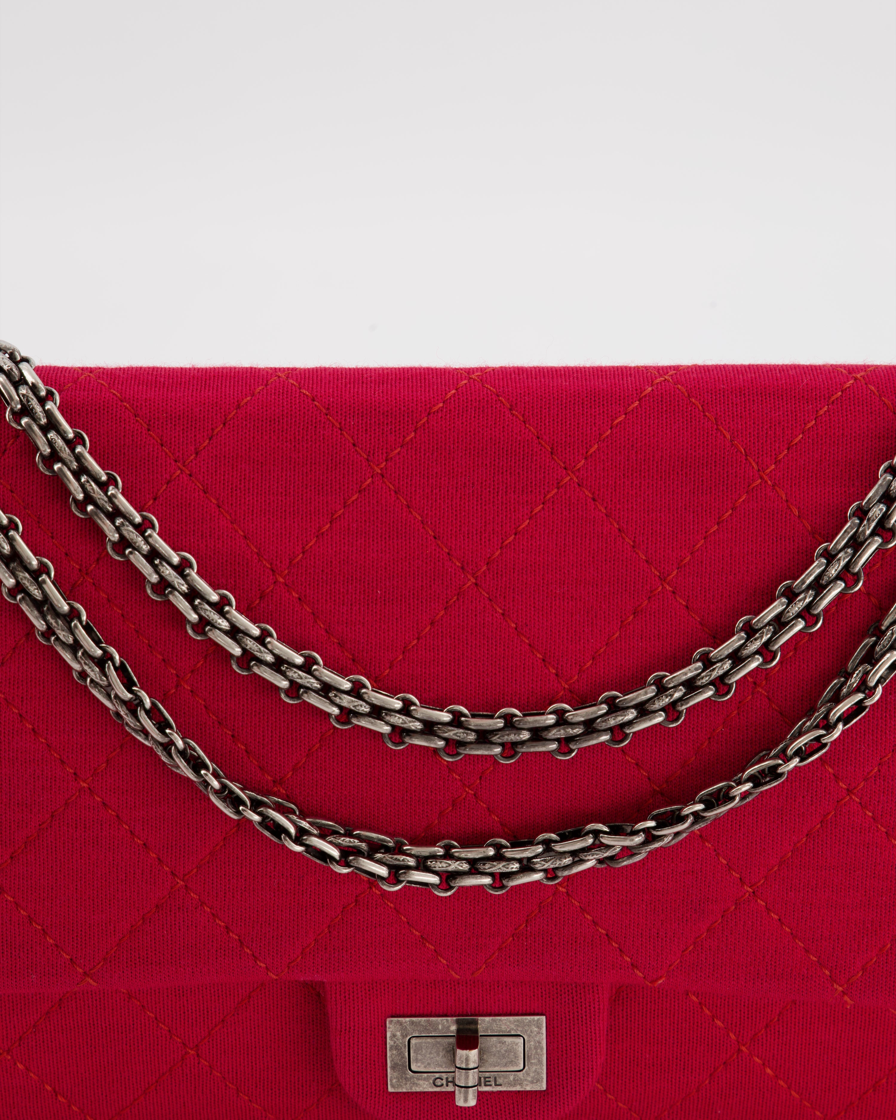 *FIRE PRICE* Chanel Red Medium Reissue 2.55 Double Flap Bag in Quilted Fabric with Ruthenium Hardware RRP - £8,530