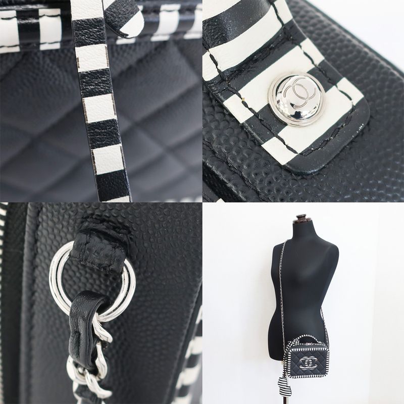 Chanel Chanel CC Filigree-chain Shoulder Bag White Black Quilted