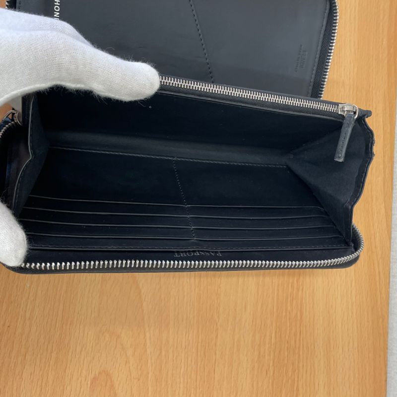 Fendi Travel Wallet Round Zipper Long Wallet